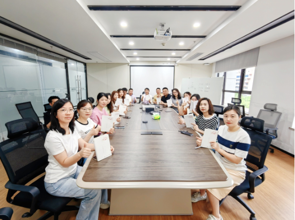 新时颖公司读书会：阅享世界读书日，点亮知识新征程